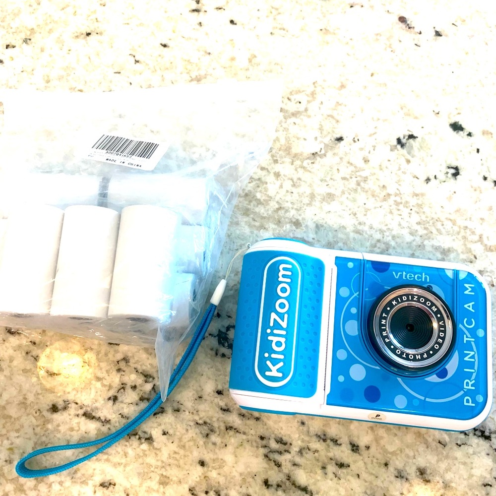 Kidzoom vtech camera blue NWOT